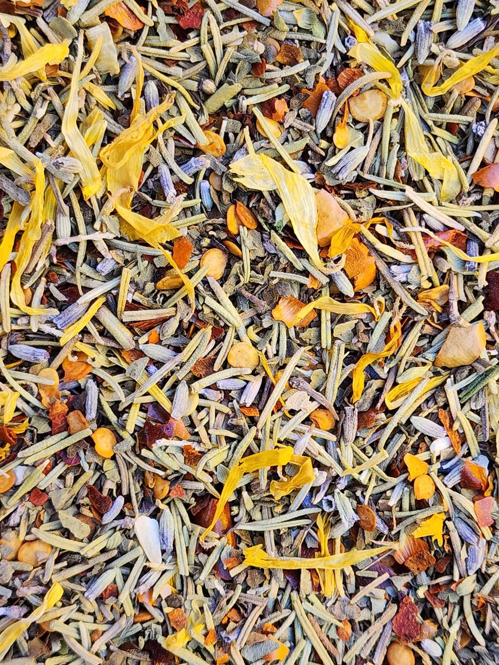 Buff Clucks Herb Supplement for Backyard Chickens